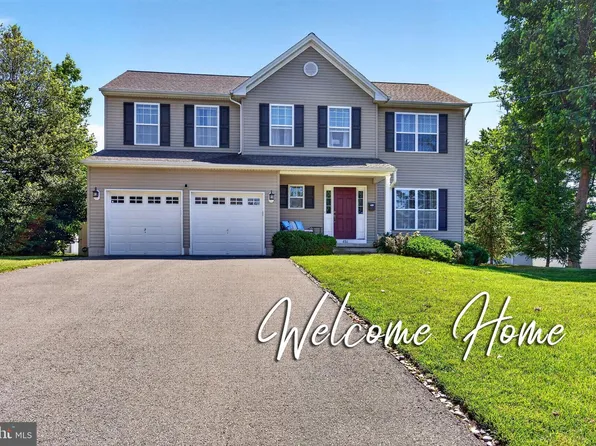 486 Walker Ave, Ewing, NJ 08628