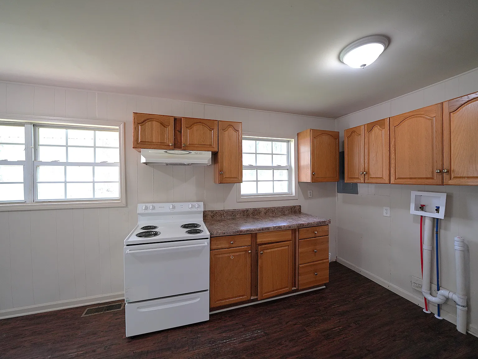 1 bed, 596 sqft, $995 — Photo 3
