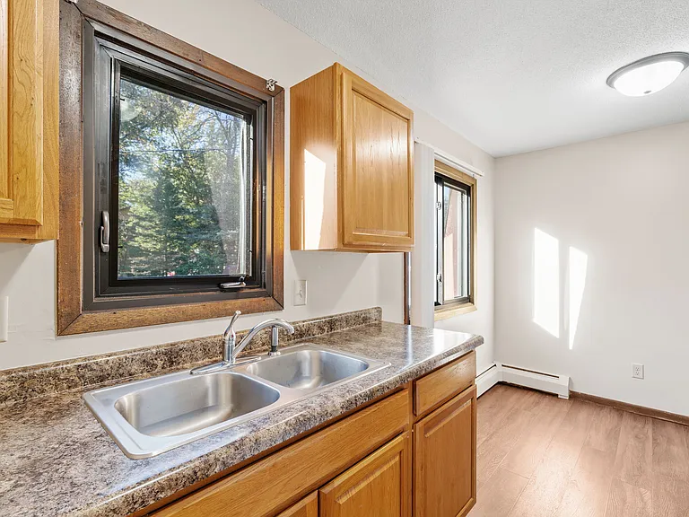2166-4 kitchen sink