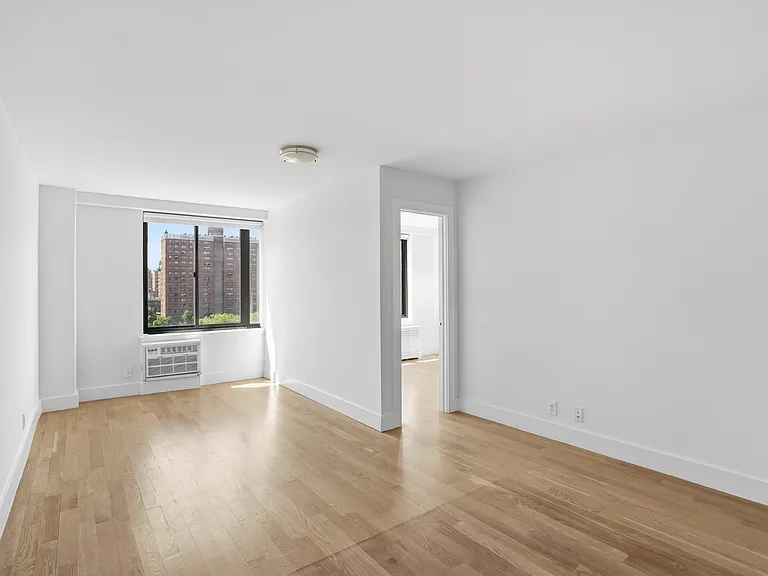 792 Columbus Ave #12O — Photo 18