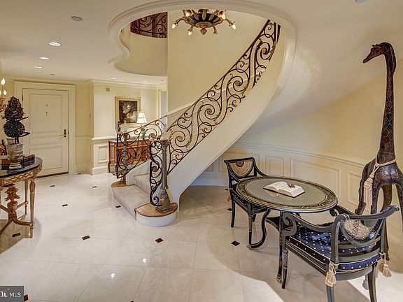 5th image of 5610 Wisconsin Ave Penthouse 20B