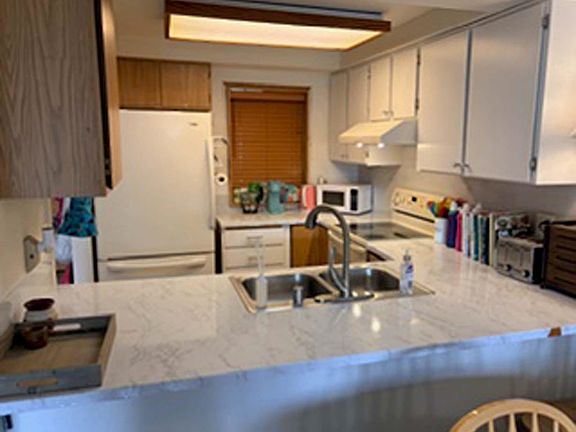 3rd image of 932 Carlanna Lake Rd APT B32