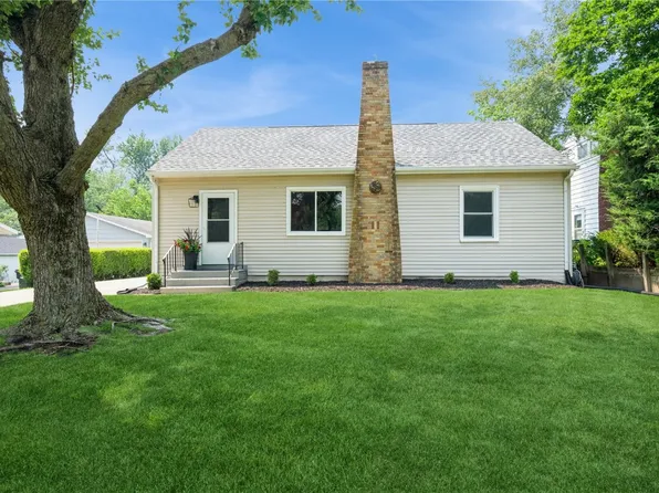 3124 Sidney St SE, Cedar Rapids, IA 52403