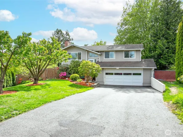 2151 Hillside Place, Ferndale, WA 98248