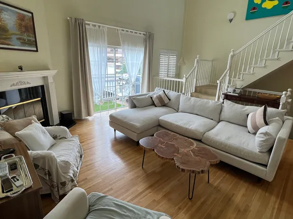 4355 Ventura Canyon Ave Unit 207, Sherman Oaks, CA 91423