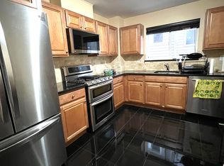 39-11 211th St #2, Bayside, NY 11361
