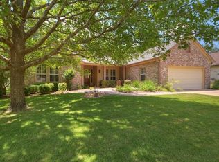119 Lone Star Dr, Georgetown, TX 78633