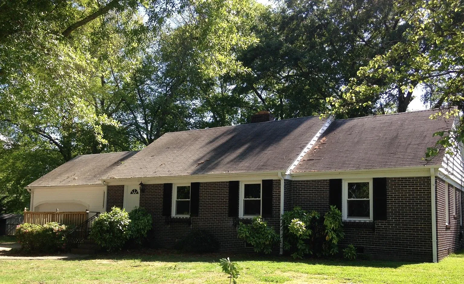 3 bed, 1600 sqft, $1,695 — Photo 2