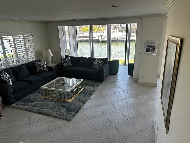 2226 Gulf Shore Blvd N #P3 — Photo 18