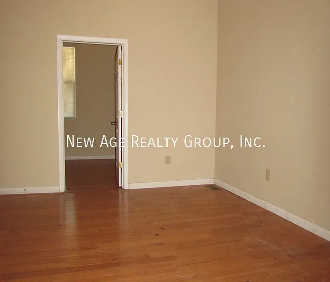 436 N 32nd St #1 — Photo 6