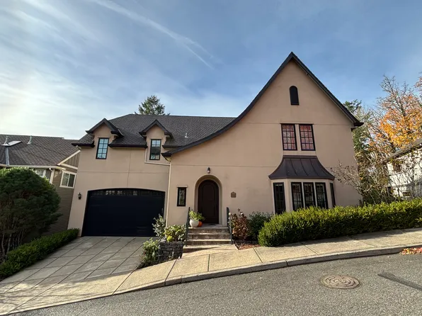 2629 NW Birkendene St, Portland, OR 97229