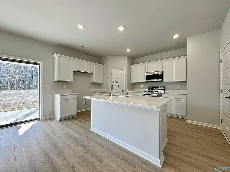 14668 Mountain Stream Dr — Photo 5