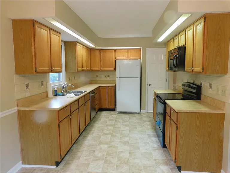 120 Juneberry Ln — Photo 7
