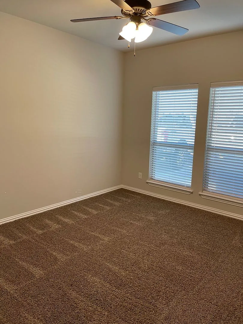 Coming Soon!! In Brock Isd | Lawncare Included | Water Included — Photo 4