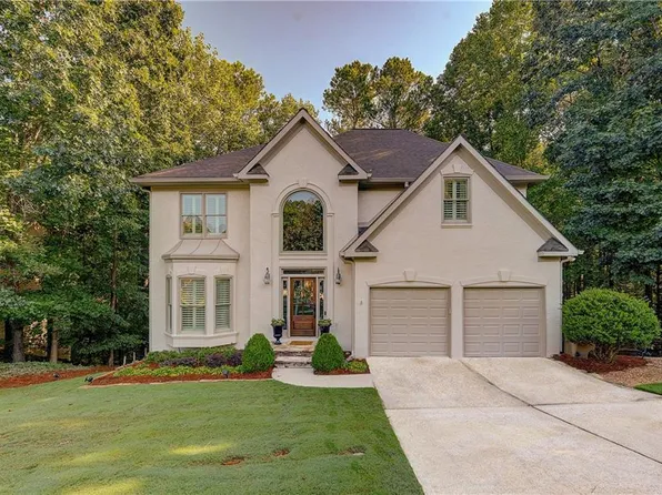 702 Overlook Point, Woodstock, GA 30189