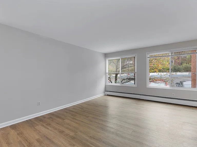 702 Chaney Dr — Photo 14