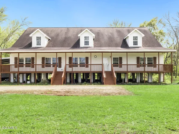 1087 Theobald Rd #B, Saint Martinville, LA 70582