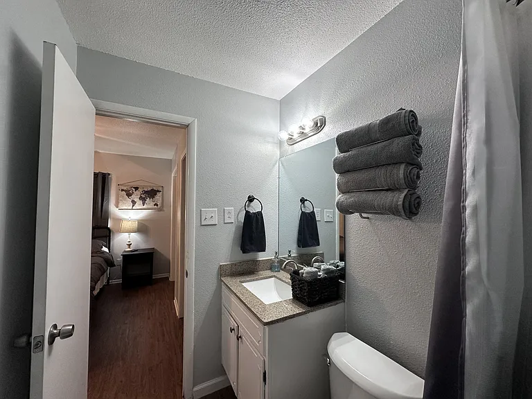 3802 Pine St #3 — Photo 6