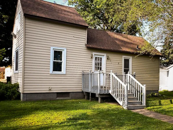 306 2nd St NE, Blooming Prairie, MN 55917