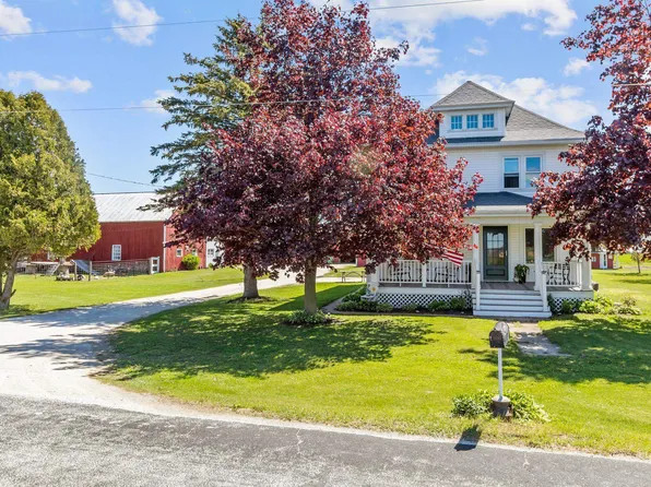 15431 Jambo Creek Rd, Mishicot, WI 54228