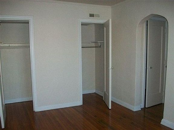 barrington bedroom closets