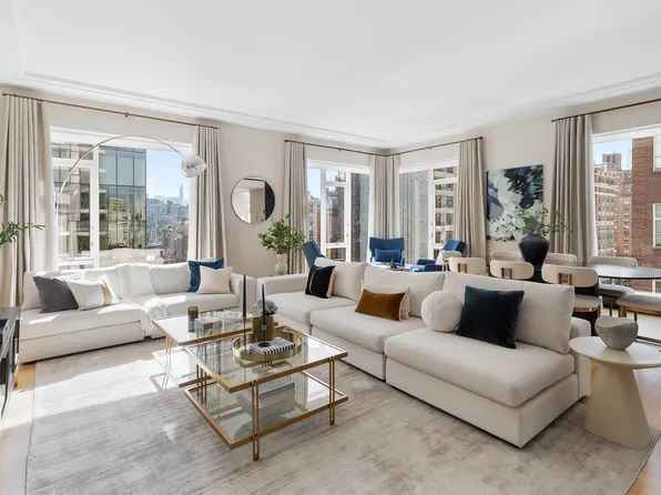 1289 Lexington Avenue image 1 of 21