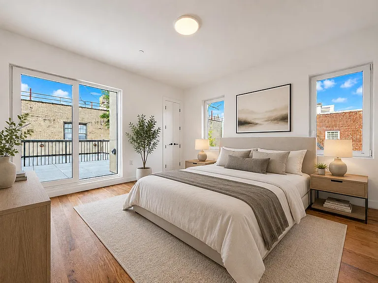 205 Cabrini Blvd #Penthouse 6C — Photo 4