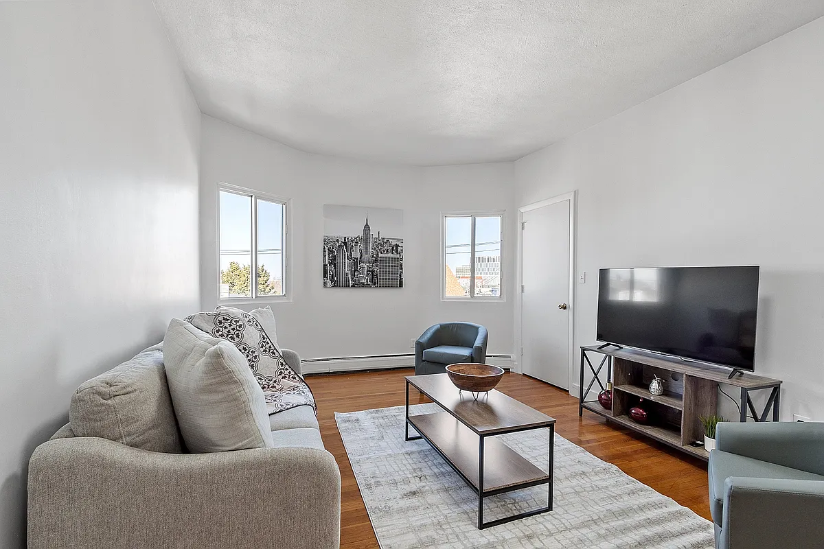 Building Photo - 44 Dana St #6