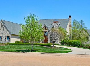 1208 SW Steeplechase Ln, Topeka, KS 66604