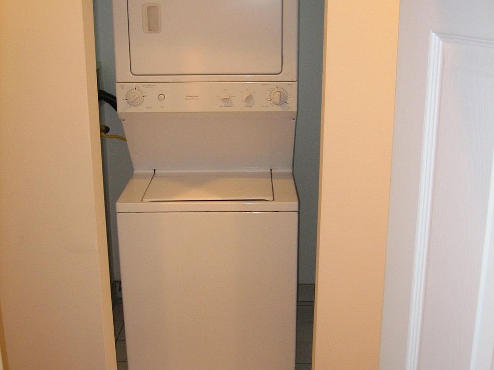 In Unit Washer/Dryer