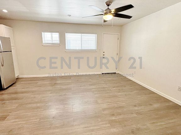 3rd image of 5010 San Jacinto St APT 201