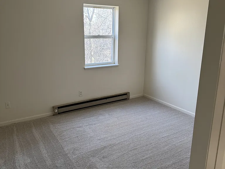 1130 Minns Dr #8 — Photo 5