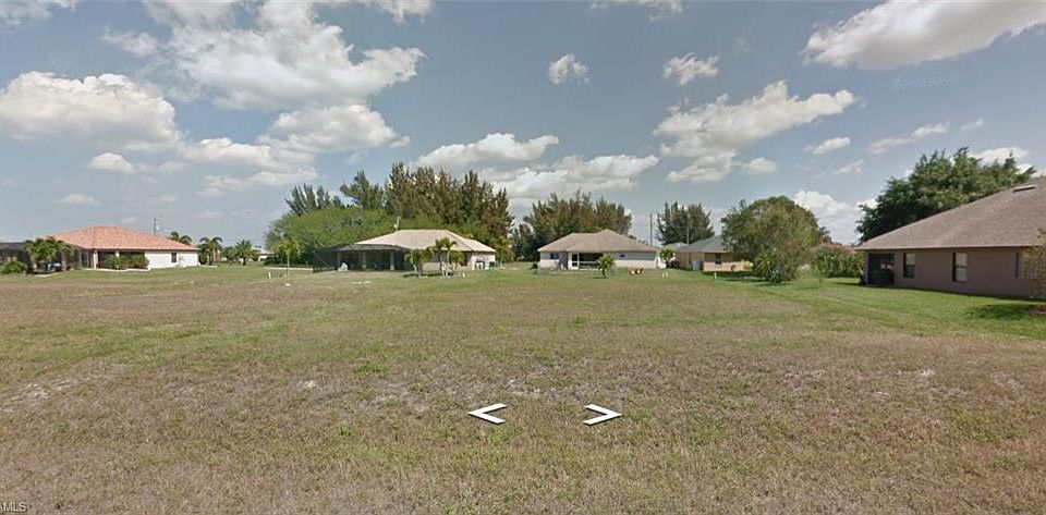 1st image of 127 SW 35th Ave
