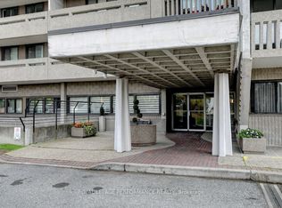415 Greenview Ave #404, Ottawa, ON K2B8G5