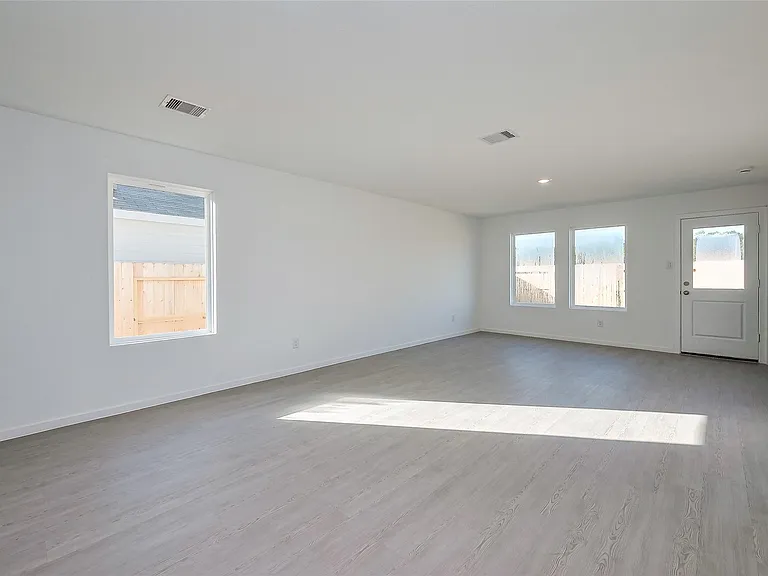18224 Pontecorvo Ln — Photo 11