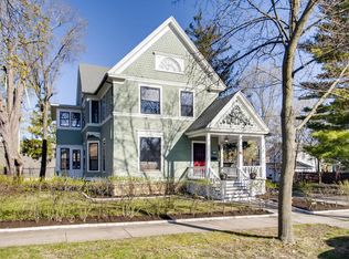 63 S Root St, Aurora, IL 60505