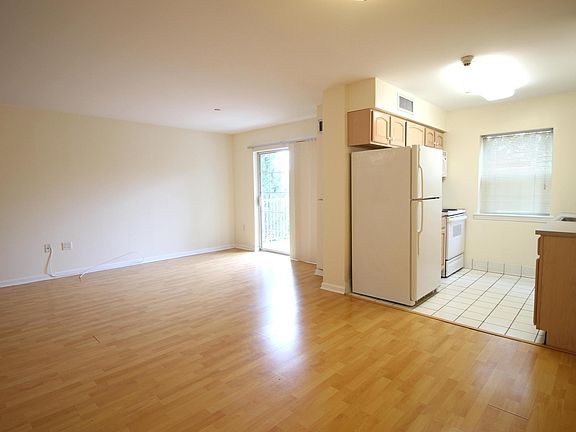 3rd image of 111 S Broadway APT 2B