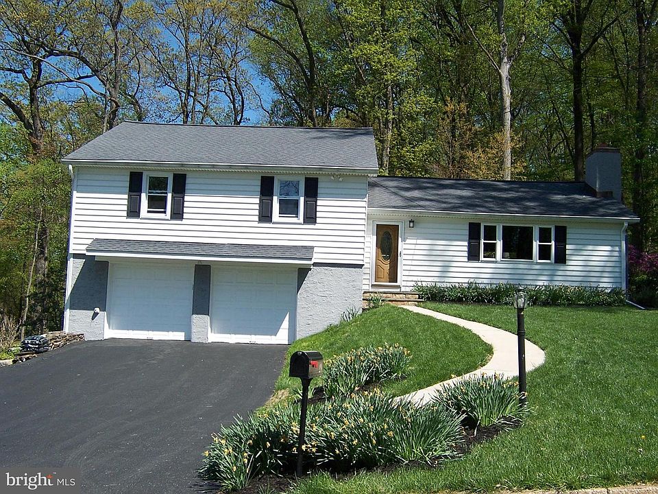 1st image of 29 Cypress Ln