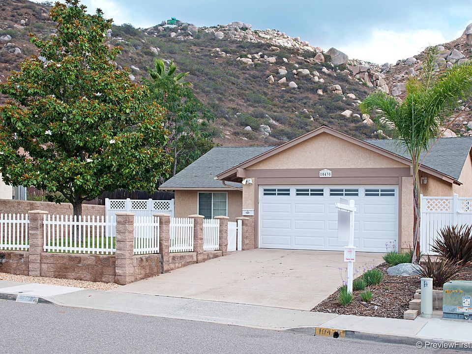 1st image of 10430 Aquilla Dr