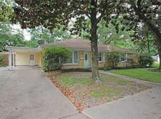 9932 Paula Dr, River Ridge, LA 70123