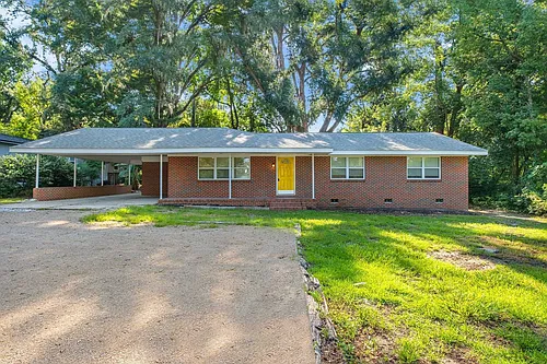 123 Columbia Dr Photo 1
