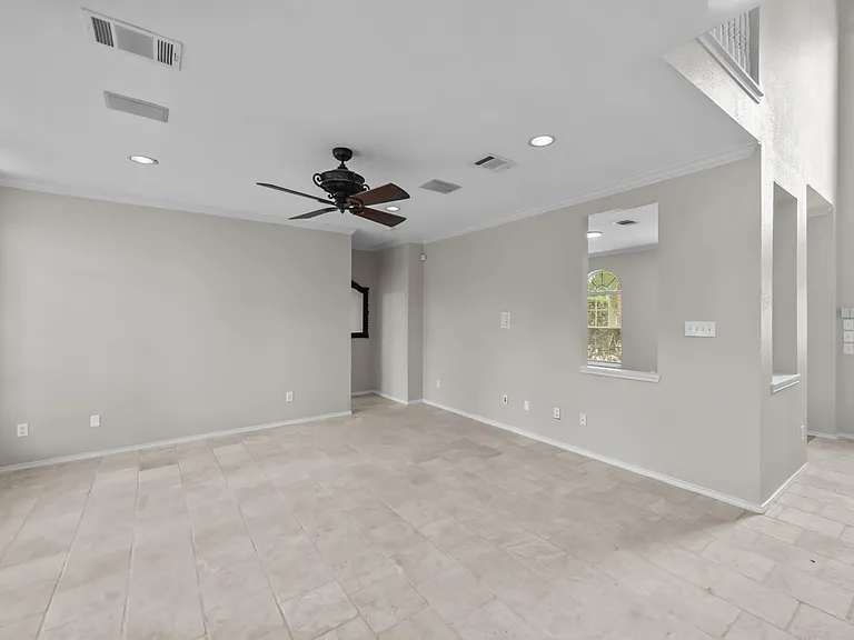 2421 Kittyhawk Dr — Photo 33