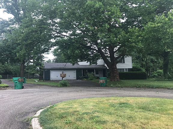 3rd image of 811 Totomee Ln