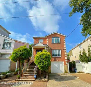 22 Robinson Ave, Staten Island, NY, 10312