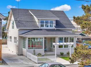321 3rd Ave, Seaside, OR 97138