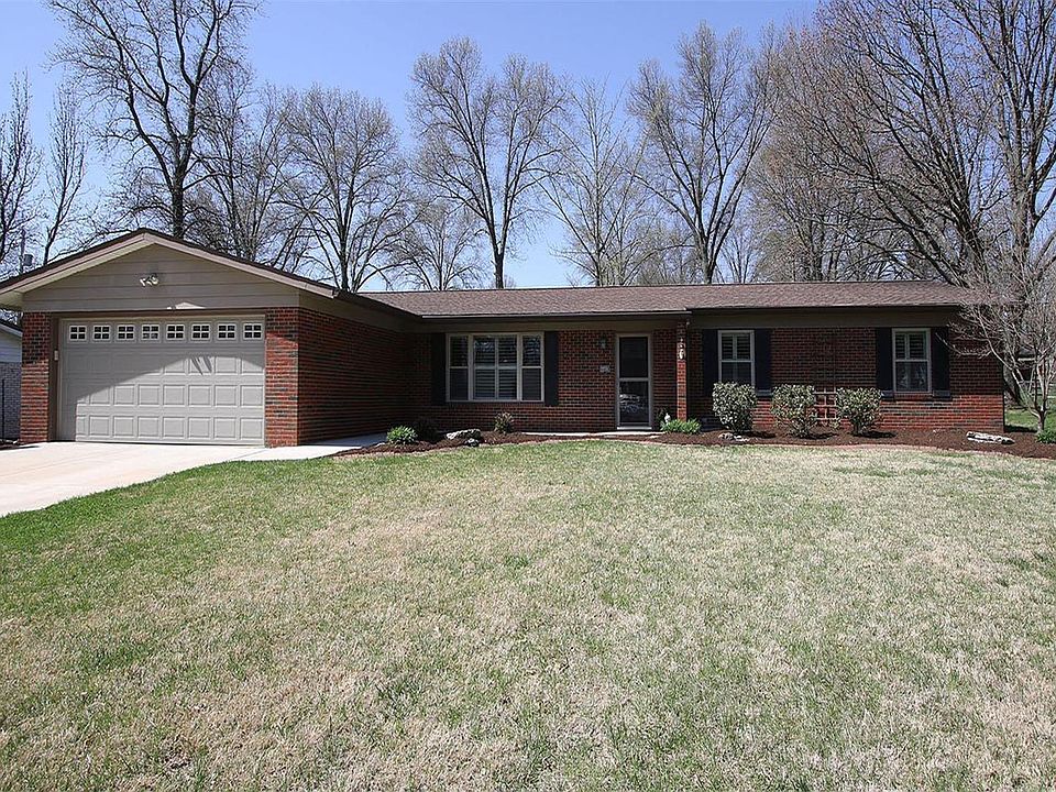 1st image of 4408 Briarcliff Dr
