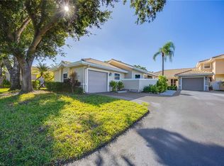 394 Emerald Bay Cir UNIT F1, Naples, FL 34110