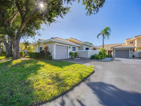 394 Emerald Bay CIR #F1, NAPLES, FL 34110
