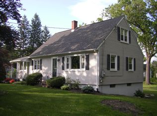 20 Oak Ln, Feeding Hills, MA 01030