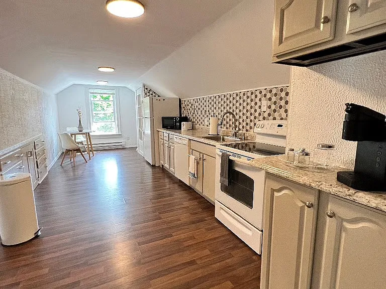 16 Holland Rd #3 — Photo 6